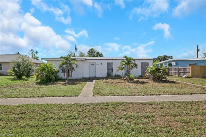 840 Conreid DR NE photo 2