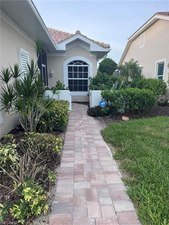 12730 Devonshire Lakes CIR photo 2