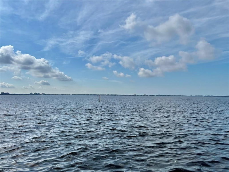238 Bayshore DR photo 5
