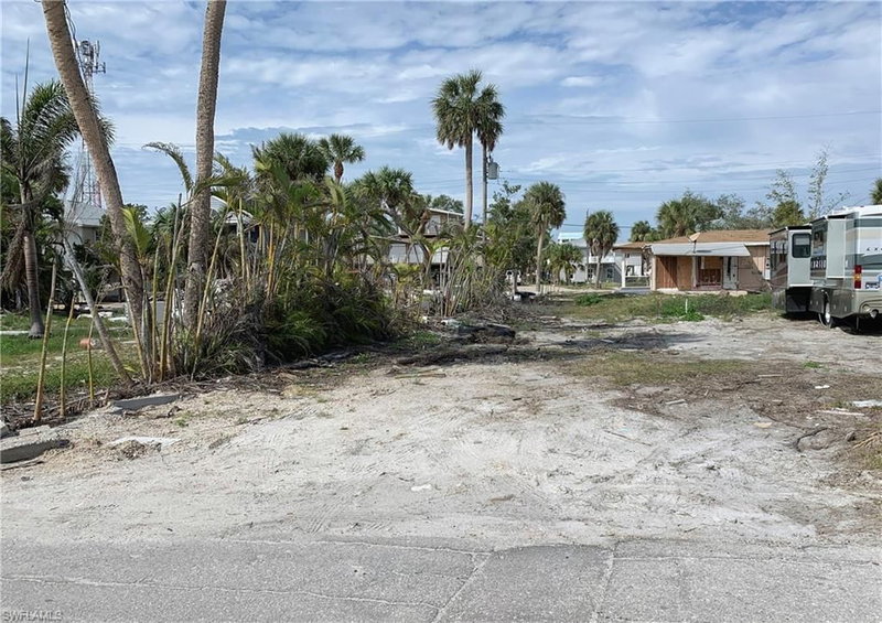 127 Washington AVE photo 4