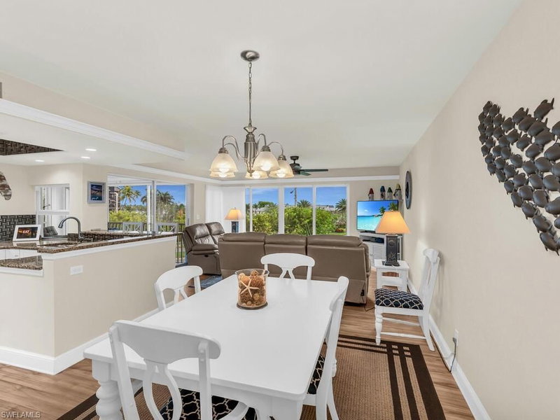 1141 Collier BLVD photo 4