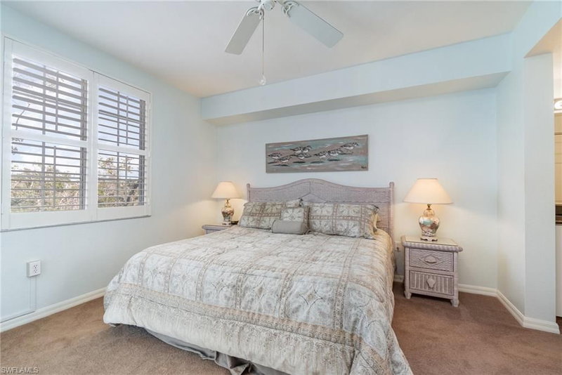 22724 Island Pines WAY photo 5