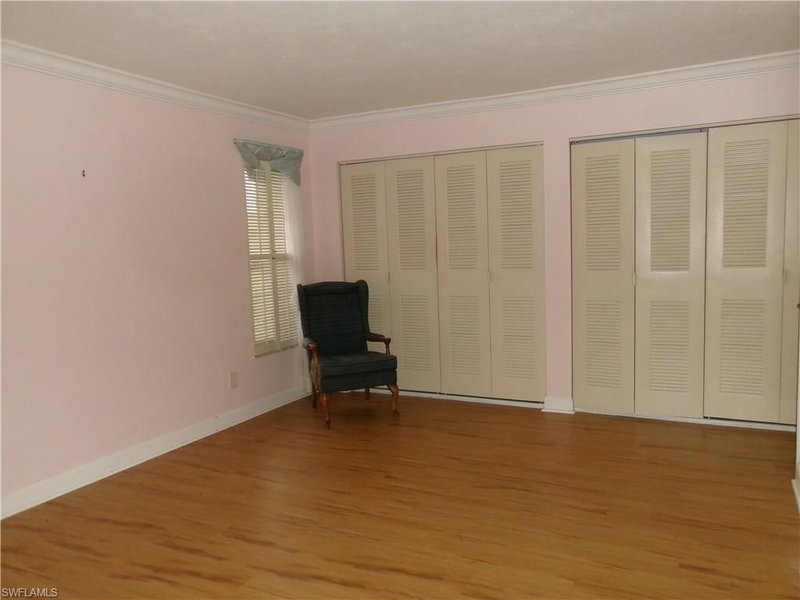 5447 Capbern CT photo 4