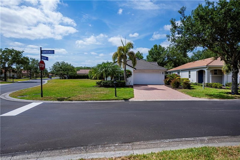 2335 Summersweet DR photo 4