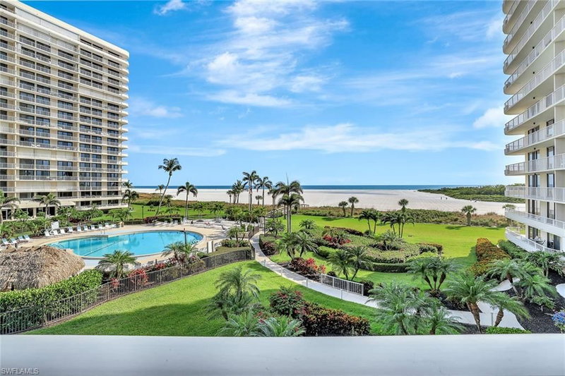 320 Seaview CT photo 2