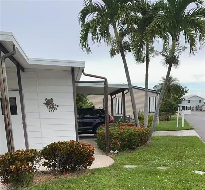 4920 Pinfish LN photo 2