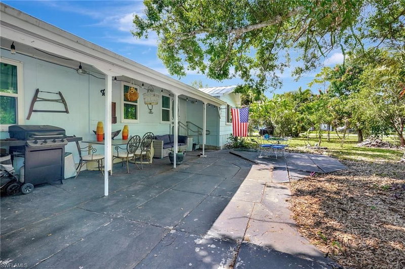 2153 Twin Brooks RD photo 3