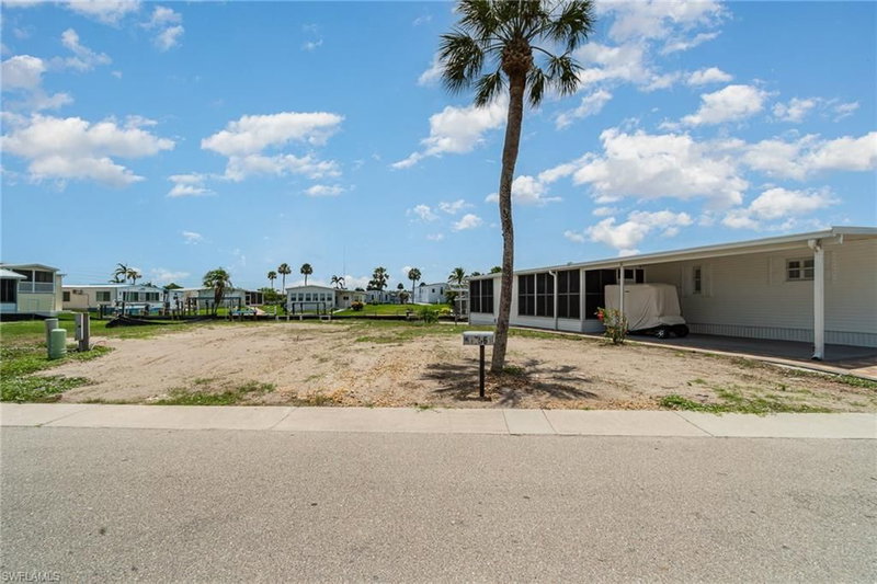 17561 Stevens BLVD photo 1