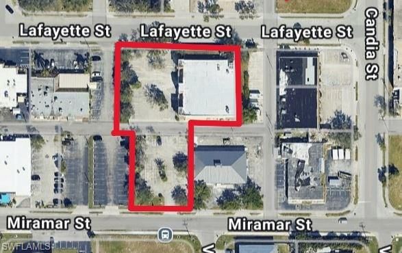 862 Lafayette ST photo 3