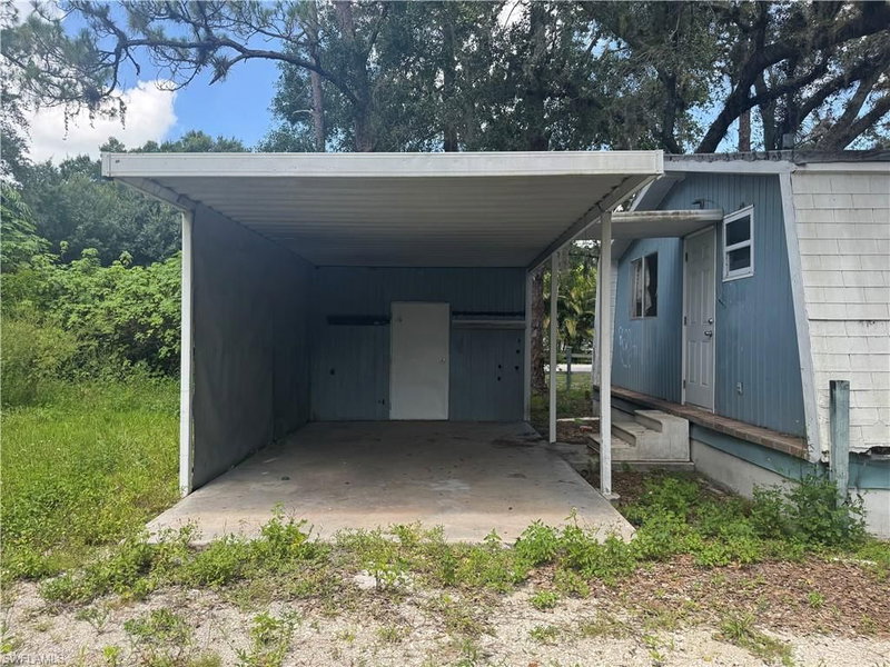 1349 Shawnee AVE photo 4