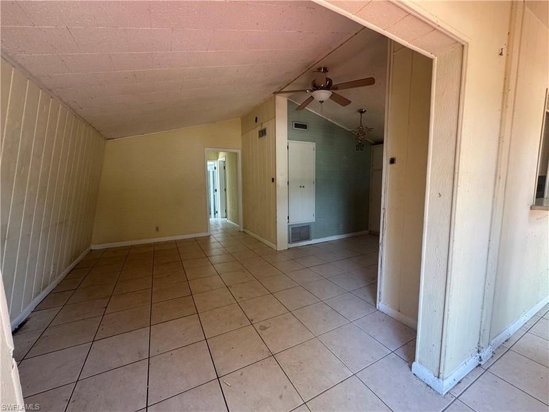 1349 Shawnee AVE photo 5