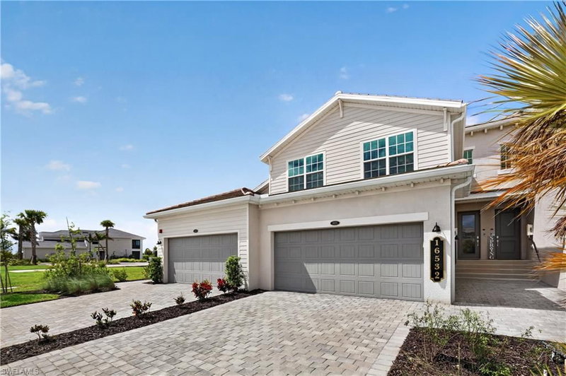 16521 Kingwood LN photo 2
