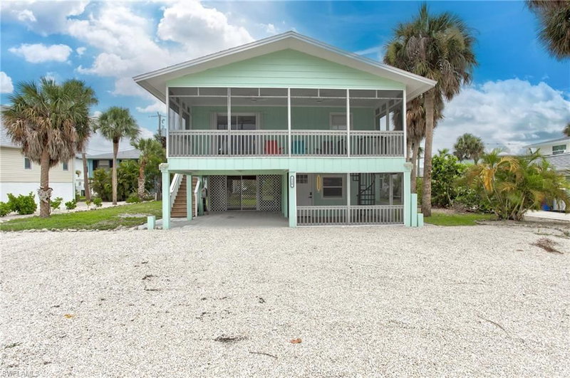 126 Andre Mar DR photo 1