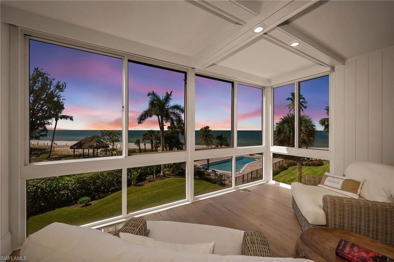 2121 Gulf Shore BLVD N photo 1