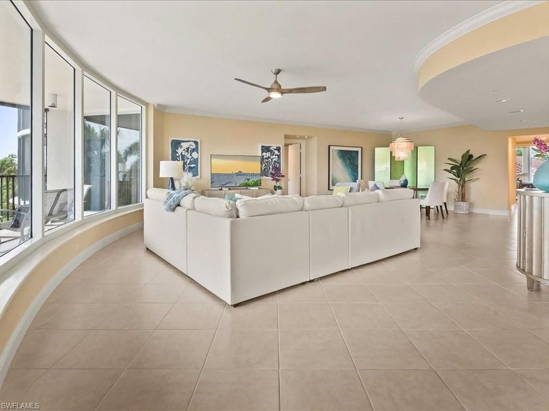 1050 BORGHESE LN photo 2
