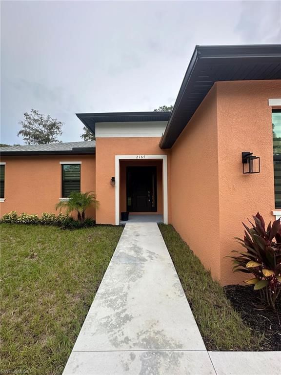2167 Della DR photo 2