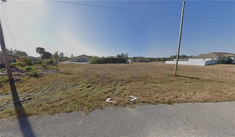 1914 1st ST photo 2