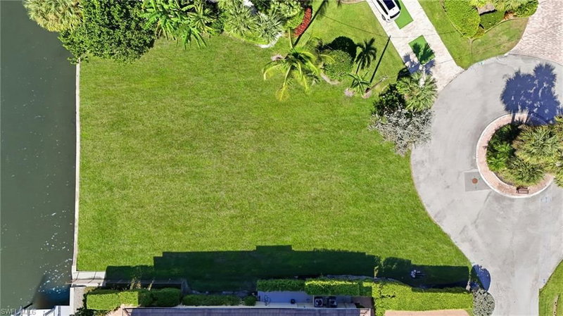 1510 Mullet LN photo 4
