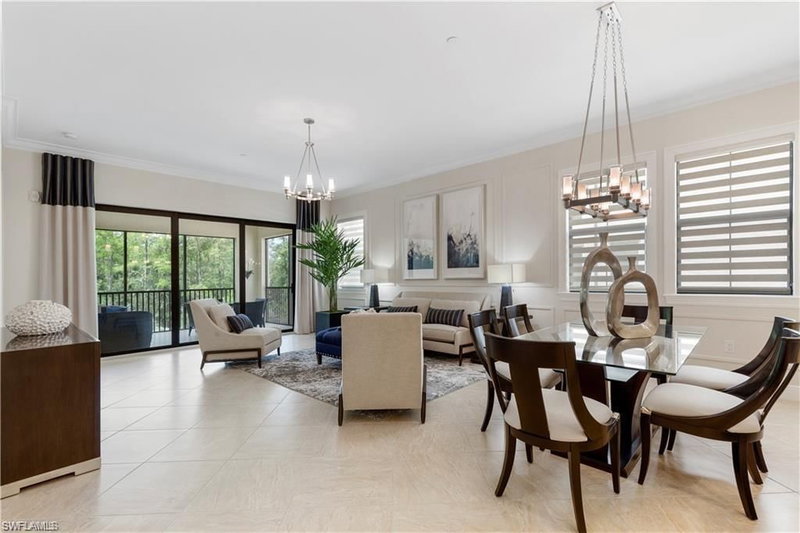16382 Viansa WAY photo 3