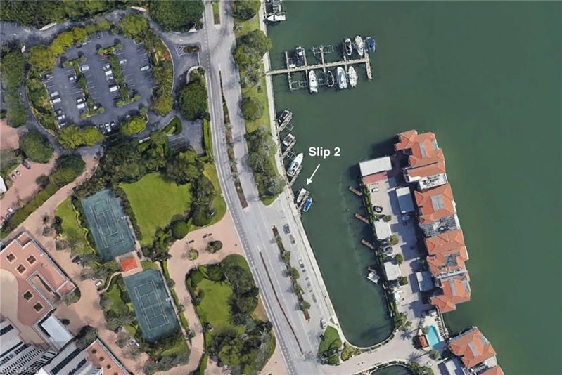 4090 Gulf Shore BLVD N photo 2