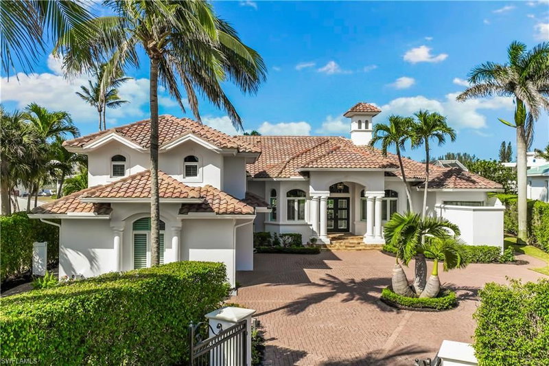 216 Spring Line DR photo 1