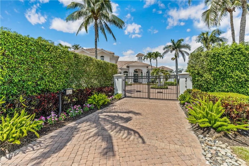216 Spring Line DR photo 2