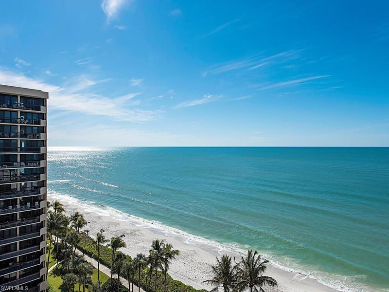 4005 Gulf Shore BLVD N photo 1