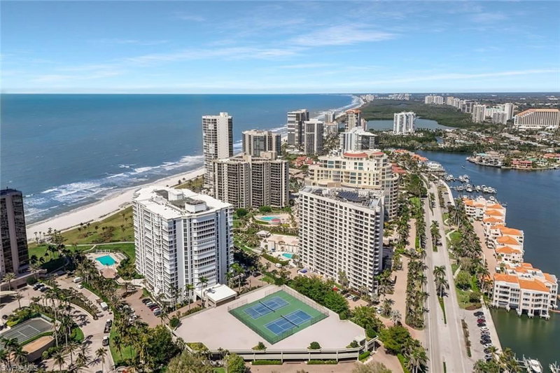 4401 Gulf Shore BLVD N photo 4