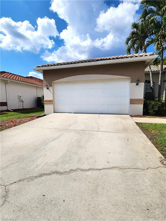 11082 Lakeland CIR photo 2