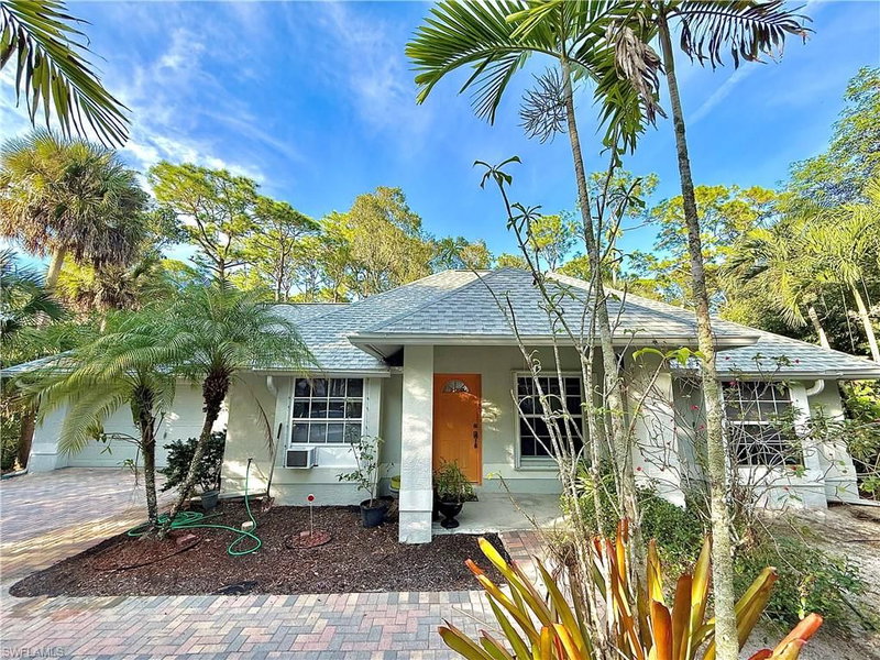 28062 Oak LN photo 1