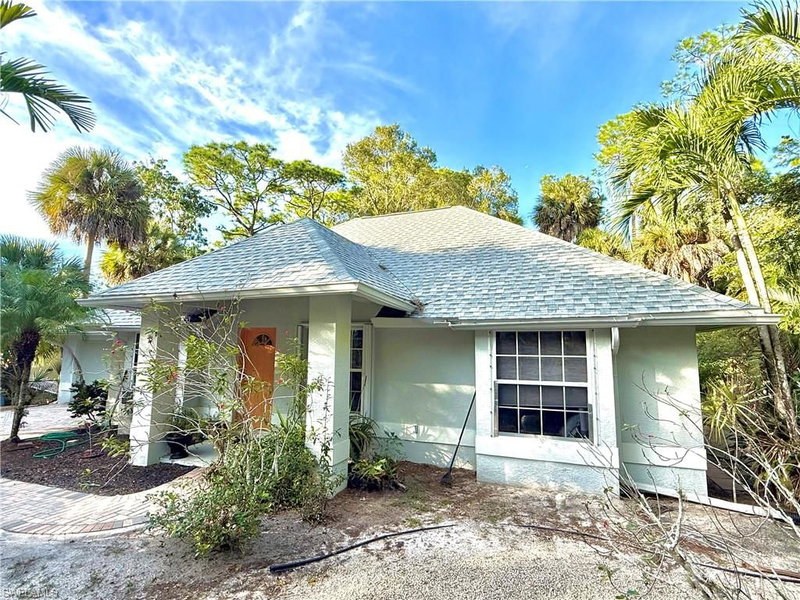 28062 Oak LN photo 2