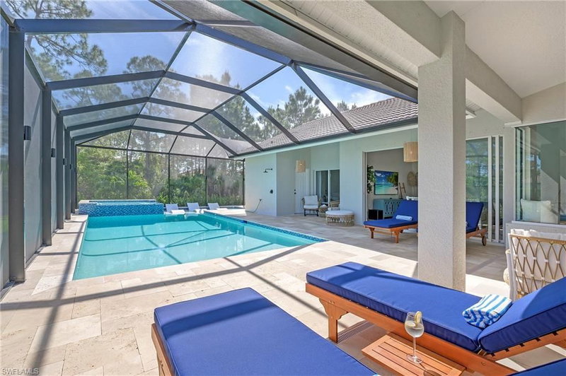 1020 Tivoli LN photo 5