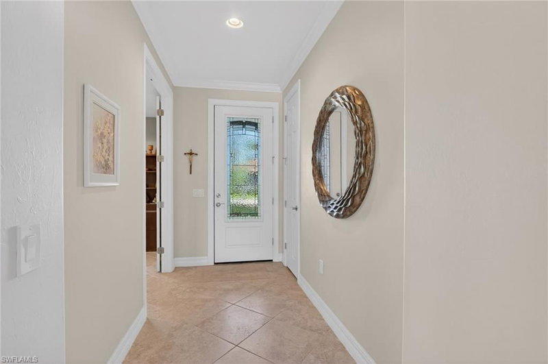 6230 Victory DR photo 5