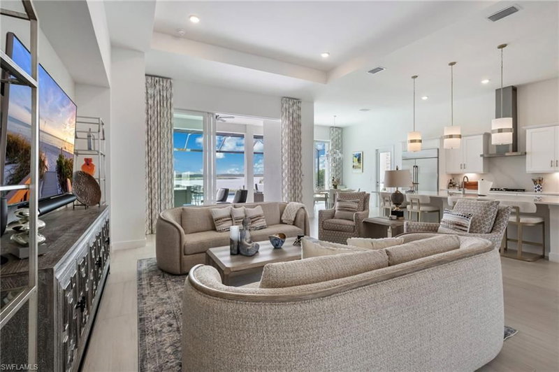 17244 Blue Sapphire DR photo 5