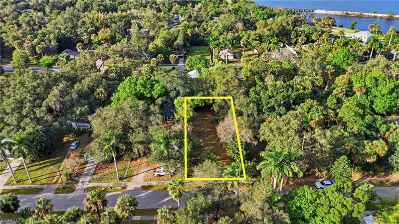 228 Delray AVE photo 3