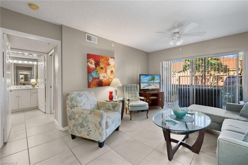 1835 Florida Club CIR photo 2