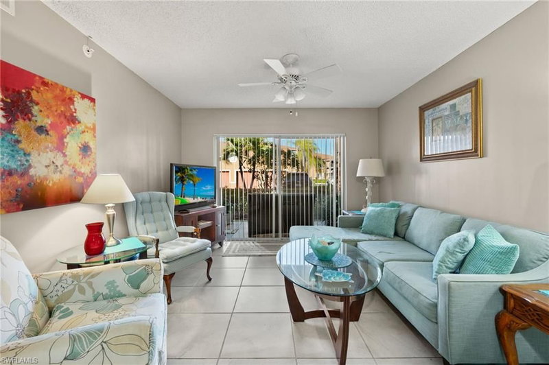 1835 Florida Club CIR photo 3