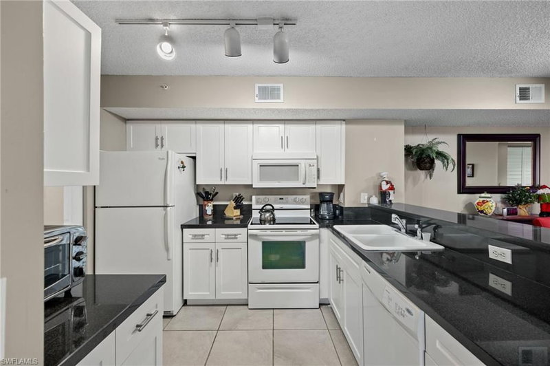 1835 Florida Club CIR photo 5