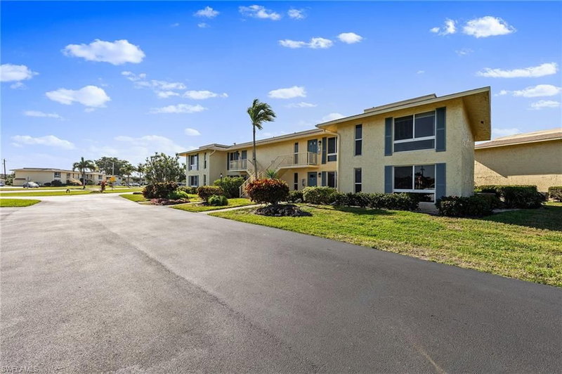 378 Palm DR photo 4