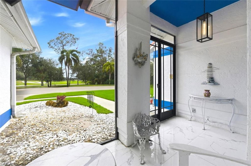 209 Countryside DR photo 3