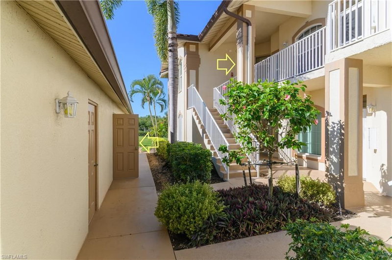 162 Newport DR photo 3