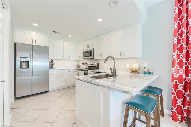 22971 Rosedale DR photo 4