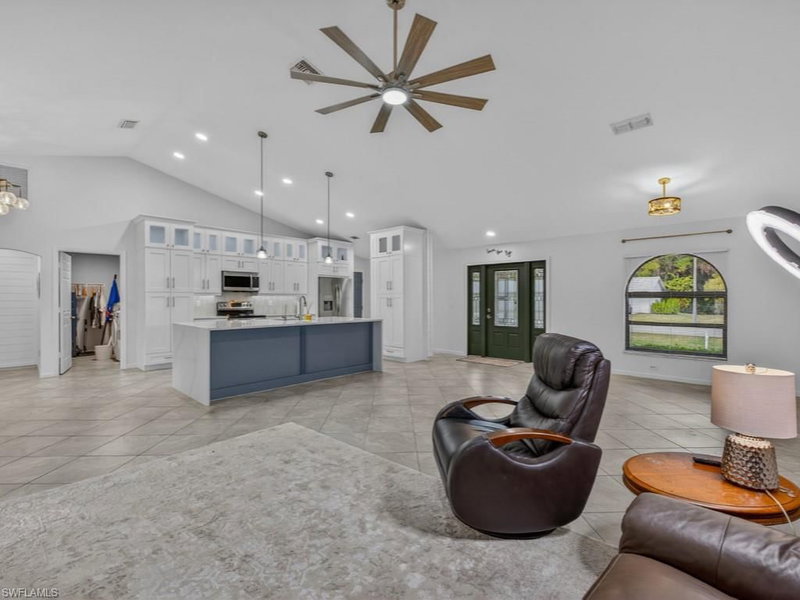 2264 Outrigger LN photo 4
