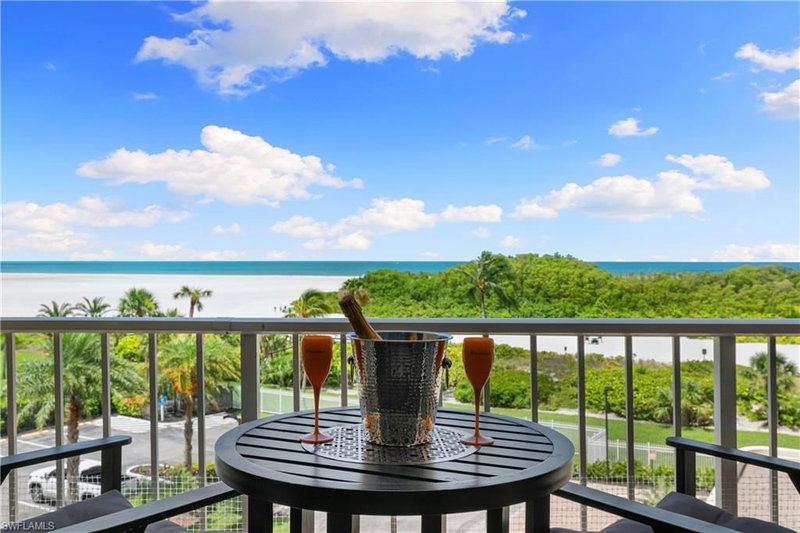 380 Seaview CT photo 4