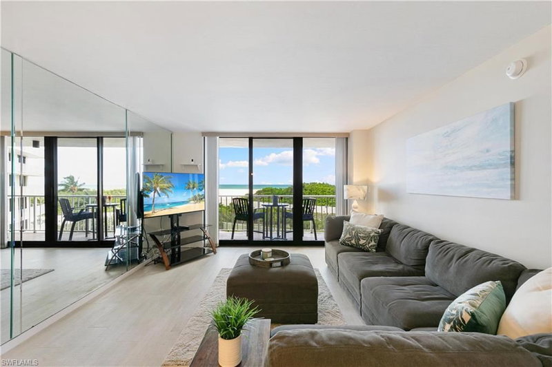 380 Seaview CT photo 5
