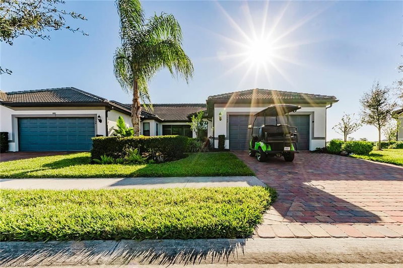 5988 Mayflower WAY photo 3