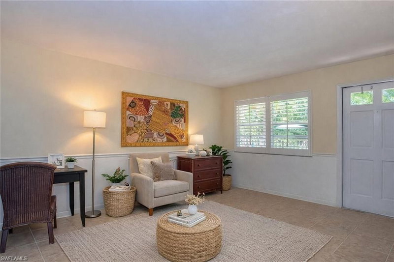 4290 Gulfstream DR photo 2