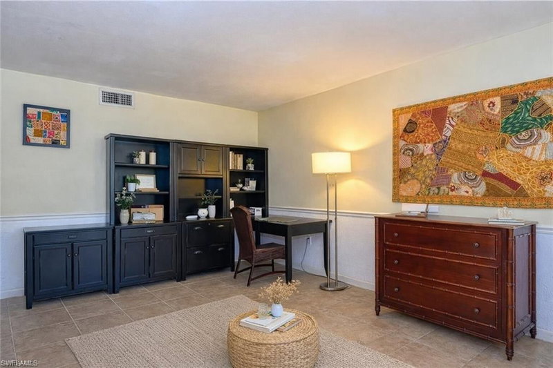 4290 Gulfstream DR photo 3