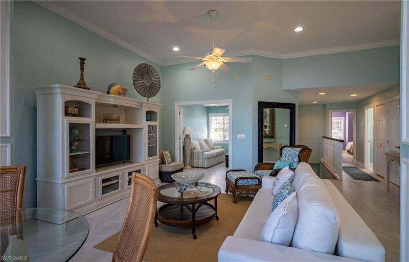 2611 Citrus Lake DR photo 4