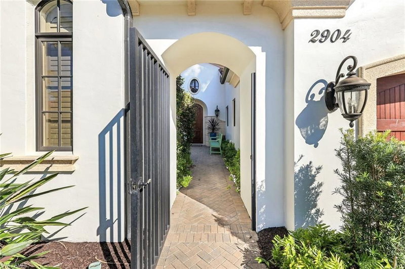 2904 Tiburon BLVD E photo 3